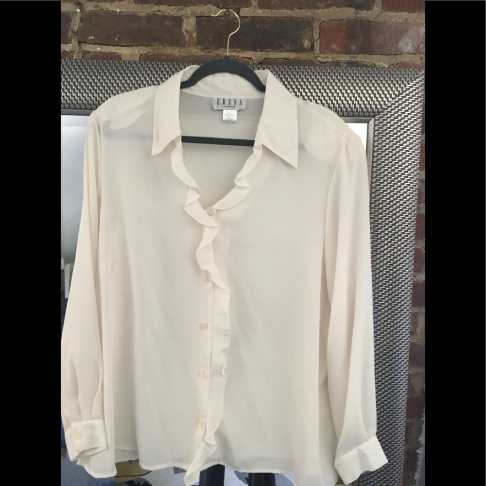 Women’s dressy blouse. NWT